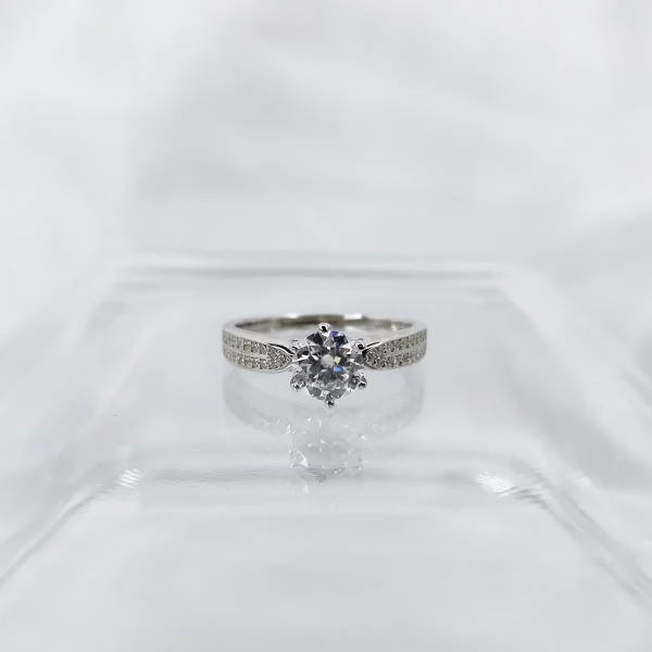 Subway Princess, Moissanite diamond Ring - VIZR016
