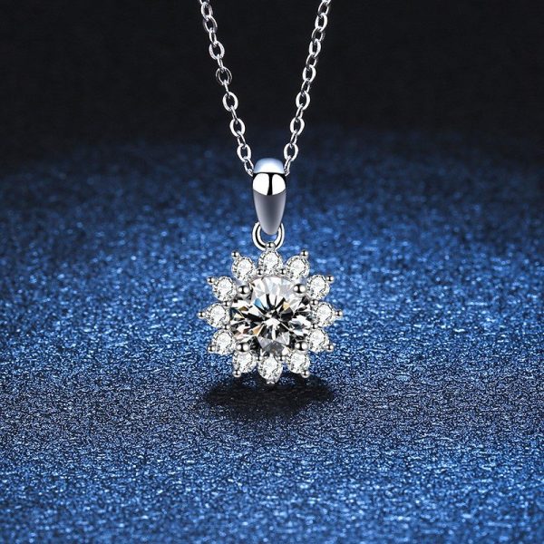 Kamini Flower , Moissanite diamond Pendant - XLP086