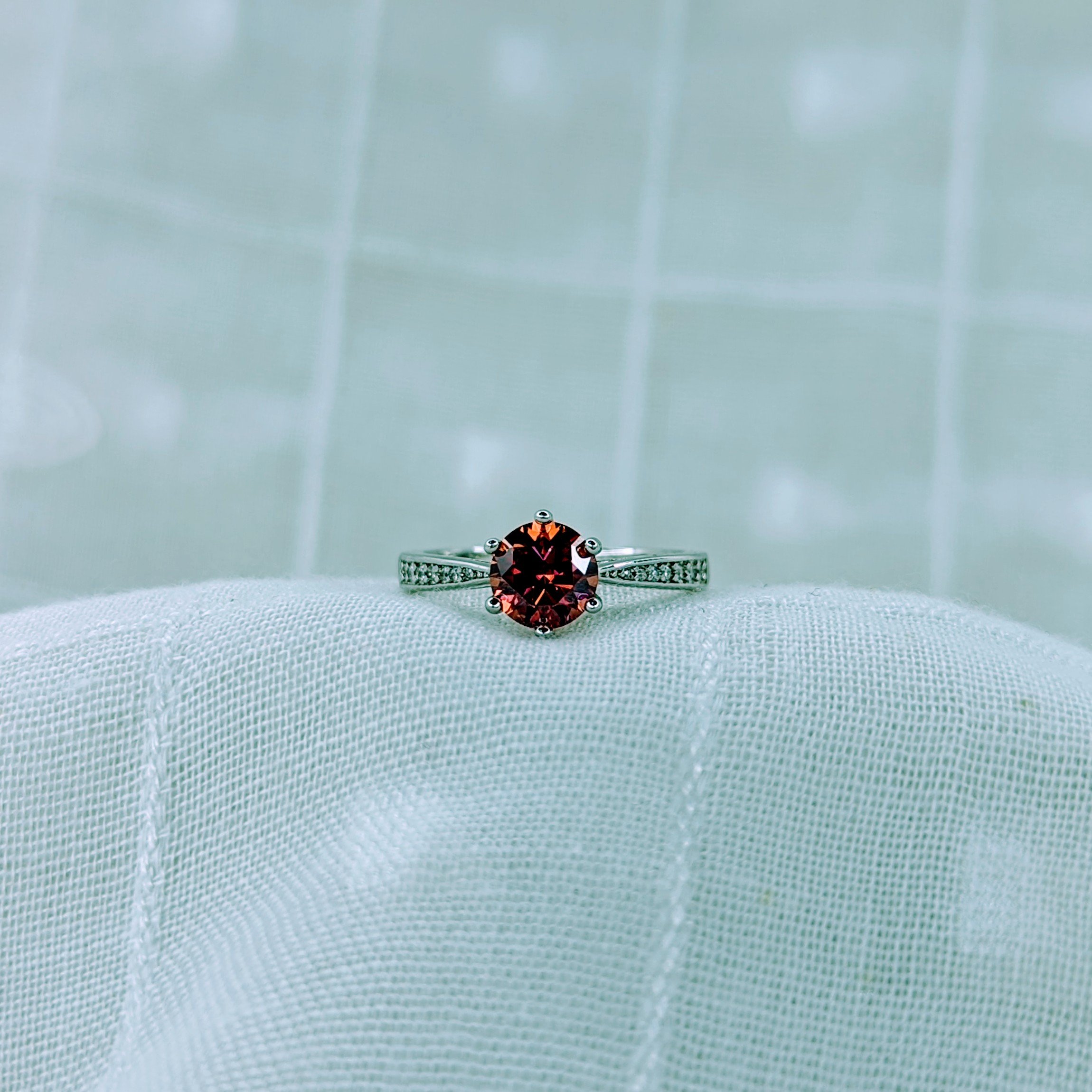 Twist Aura Red, Moissanite diamond Rings - MSJ012R