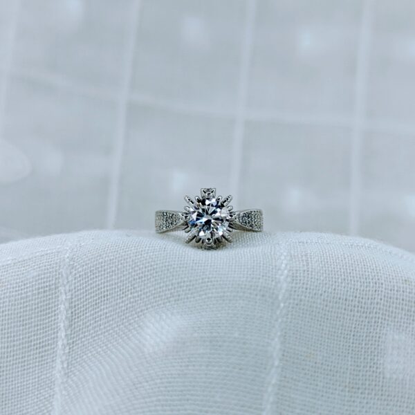 Crown Guzrat, Moissanite diamond Rings - MSJ027