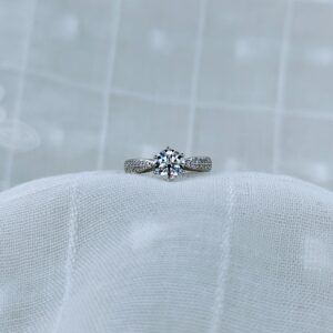 Subway Princess, Moissanite diamond Ring - Image 5