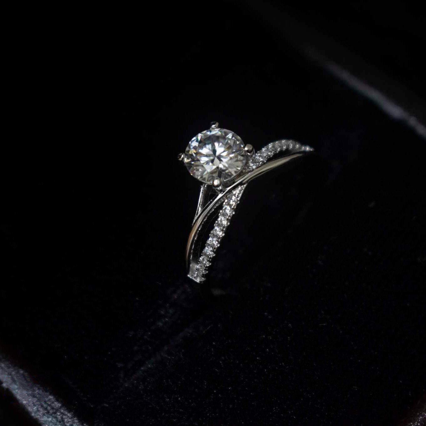 WaveX, Moissanite diamond Rings - MSJ015