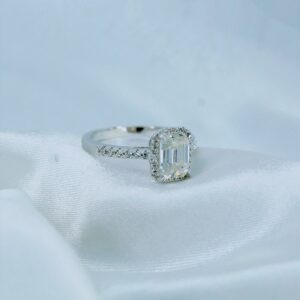 2 CT Emerald Cut, Moissanite diamond Rings - Image 3