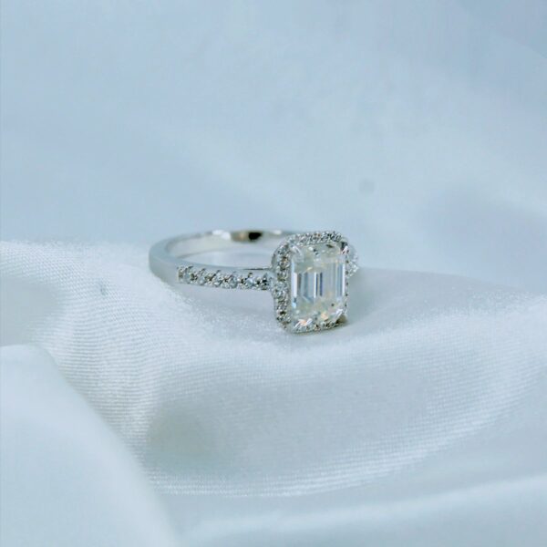 2 CT Emerald Cut, Moissanite diamond Rings - MSJ017 - Image 3