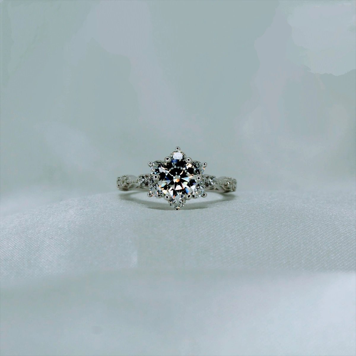Star Girl, Moissanite Diamond Ring - MSJ032
