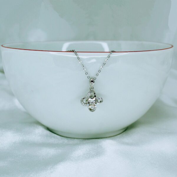 Clover, Moissanite diamond Pendant- MSX009 - Image 3