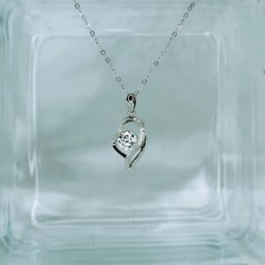 Twisted Heart, Moissanite diamond Pendant - Image 1