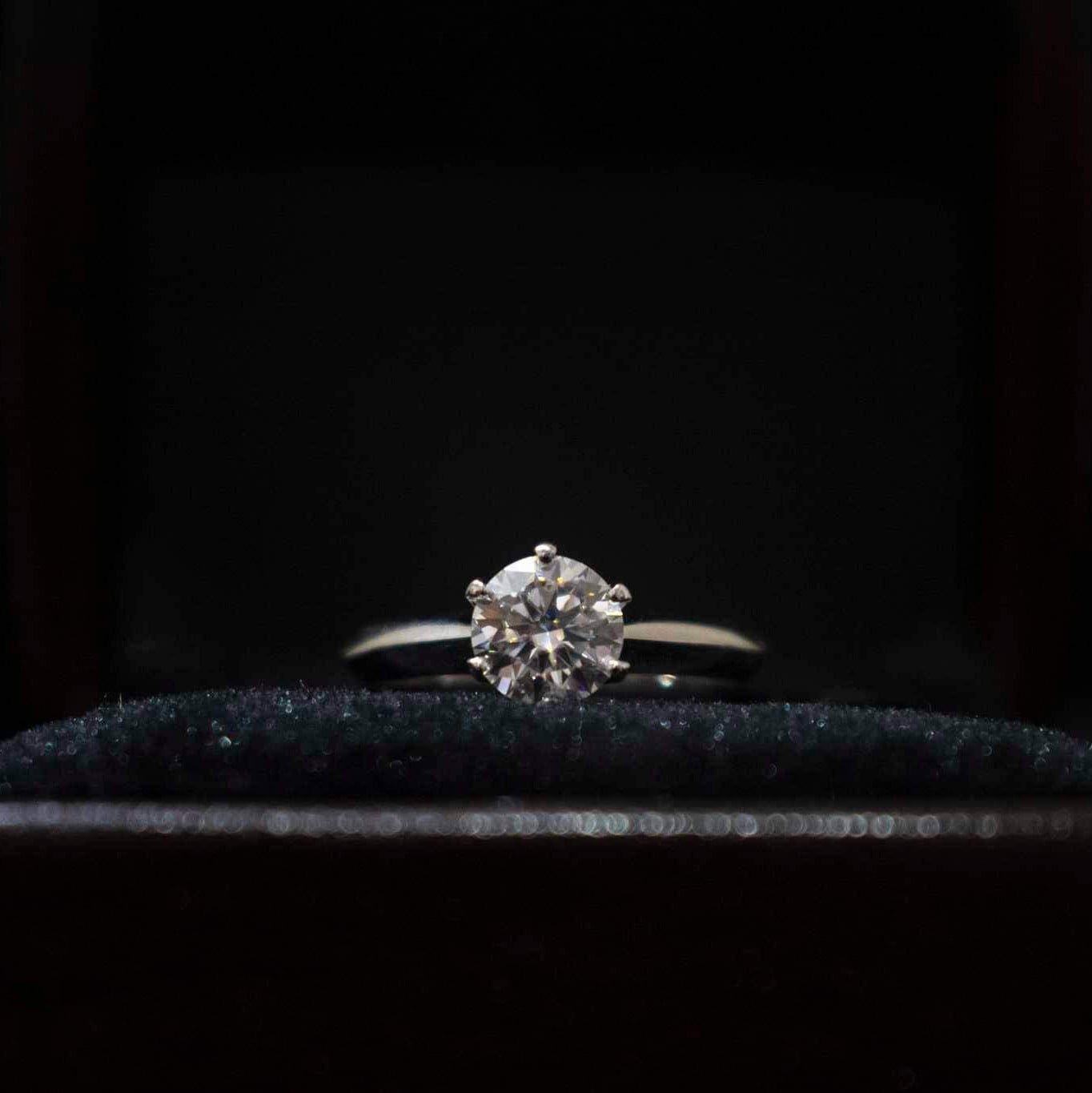 2CT Solitaire, Moissanite diamond Ring - MSJ010L