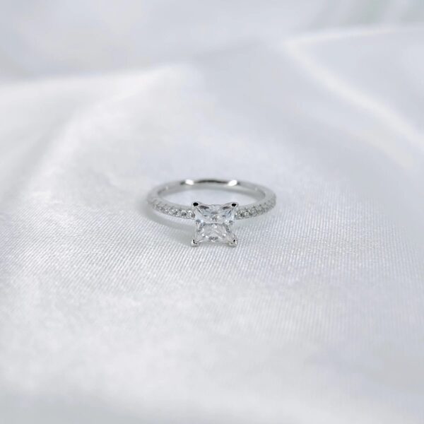 Princess Cut, Moissanite diamond Rings - VIZR032 - Image 4