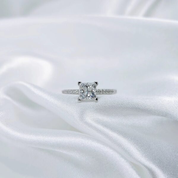 Princess Cut, Moissanite diamond Rings - VIZR032