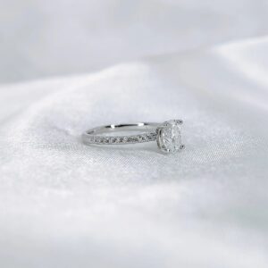 Oval Shape, Moissanite diamond Rings - Image 3