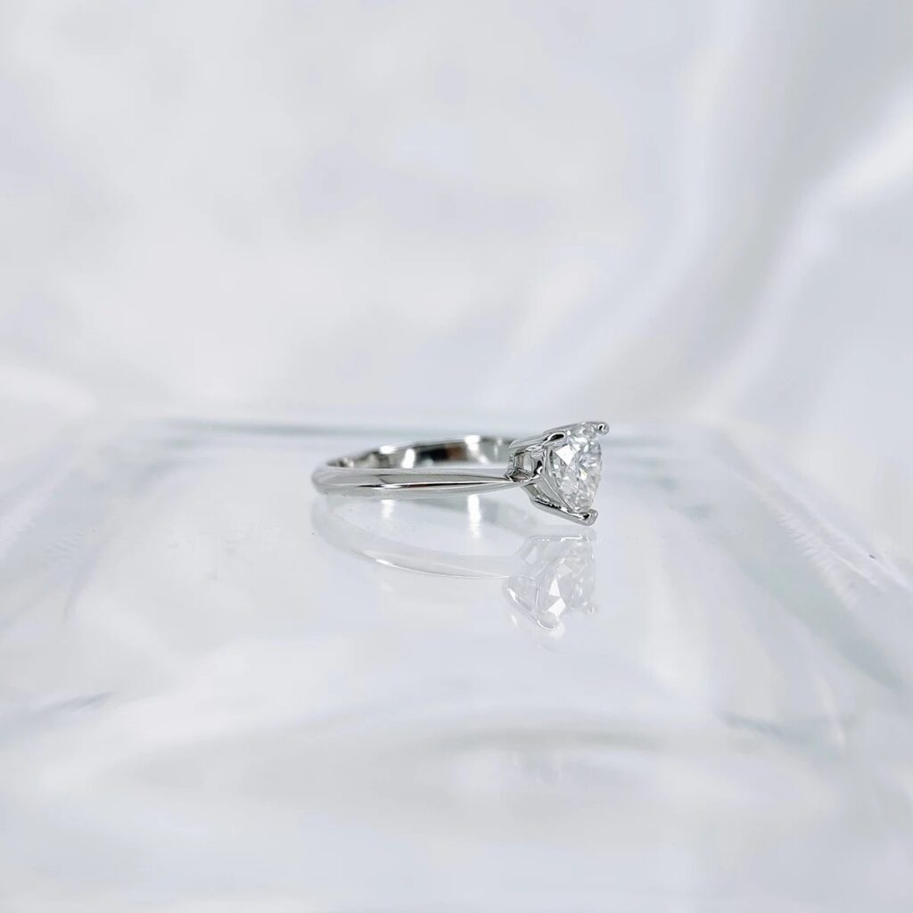 Luxury Heart, Moissanite diamond Rings