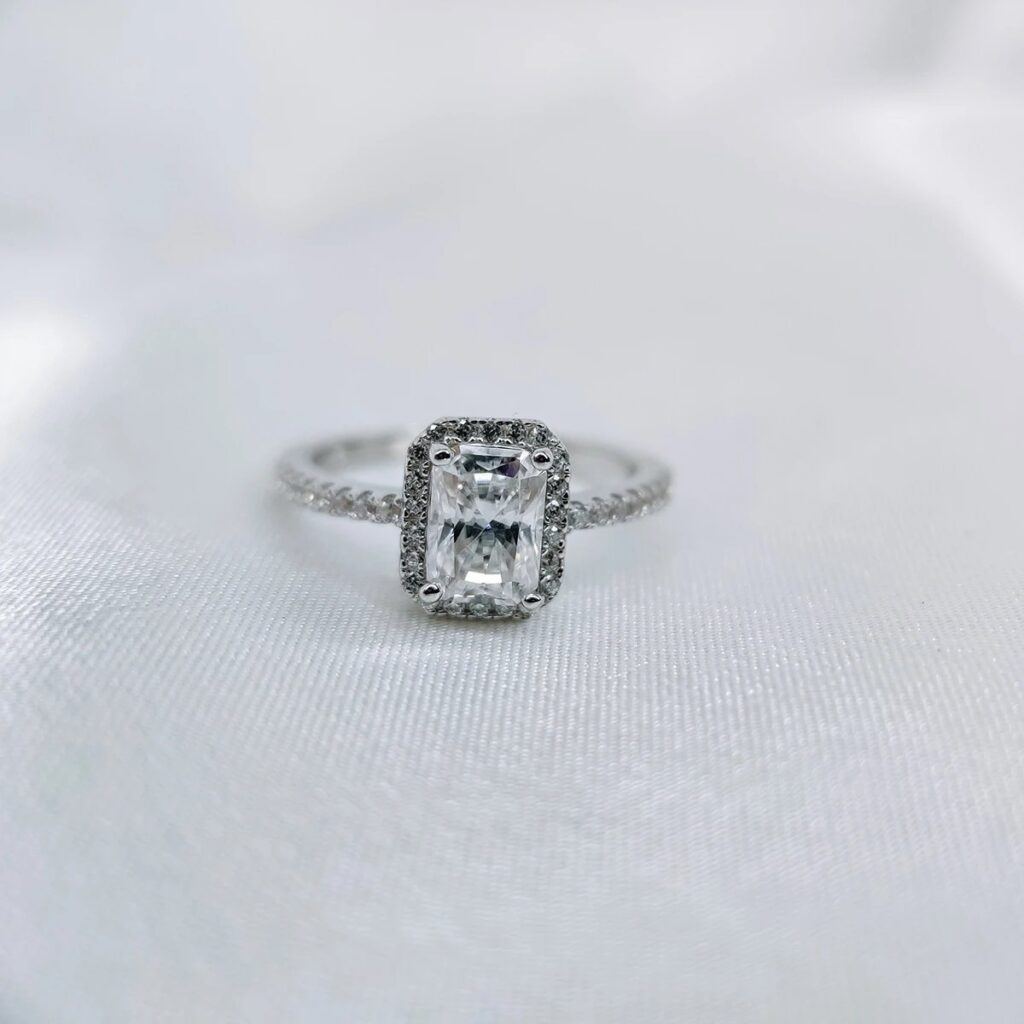 Luxury Radiant, Moissanite diamond Rings