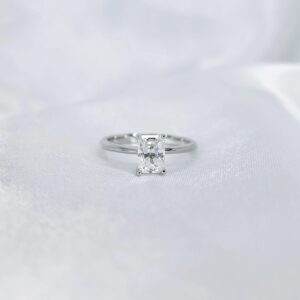 Radiant Cut, Moissanite diamond Rings - Image 1