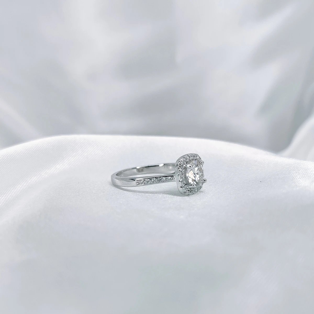 Luxury Square, Moissanite diamond Rings - MSJ041