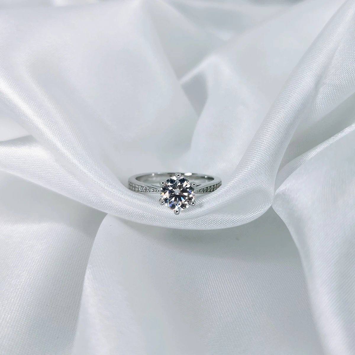 Twisted Aura, Moissanite diamond Rings - MSJ012