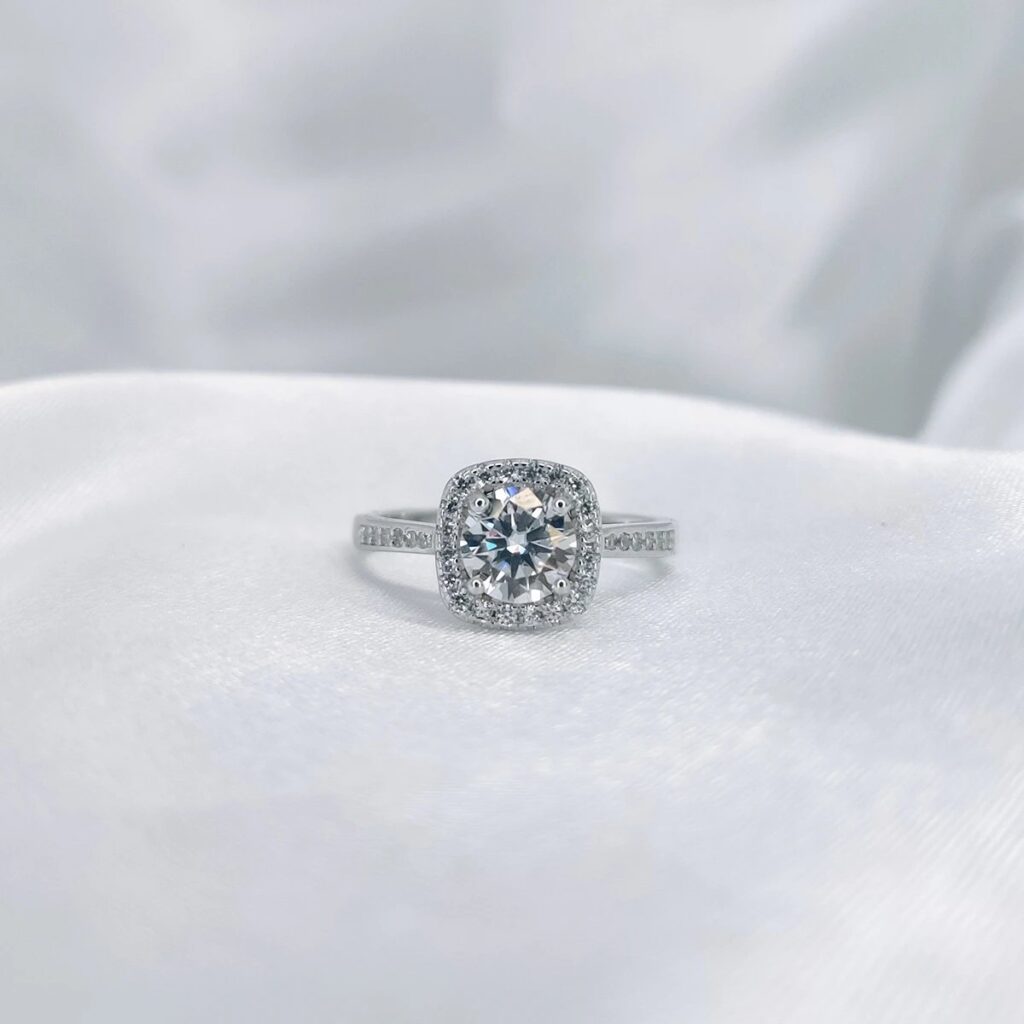 Luxury Square, Moissanite diamond Rings