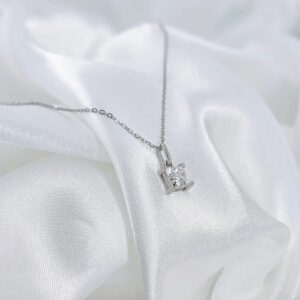 Princess Cut, Moissanite diamond Pendant - Image 1