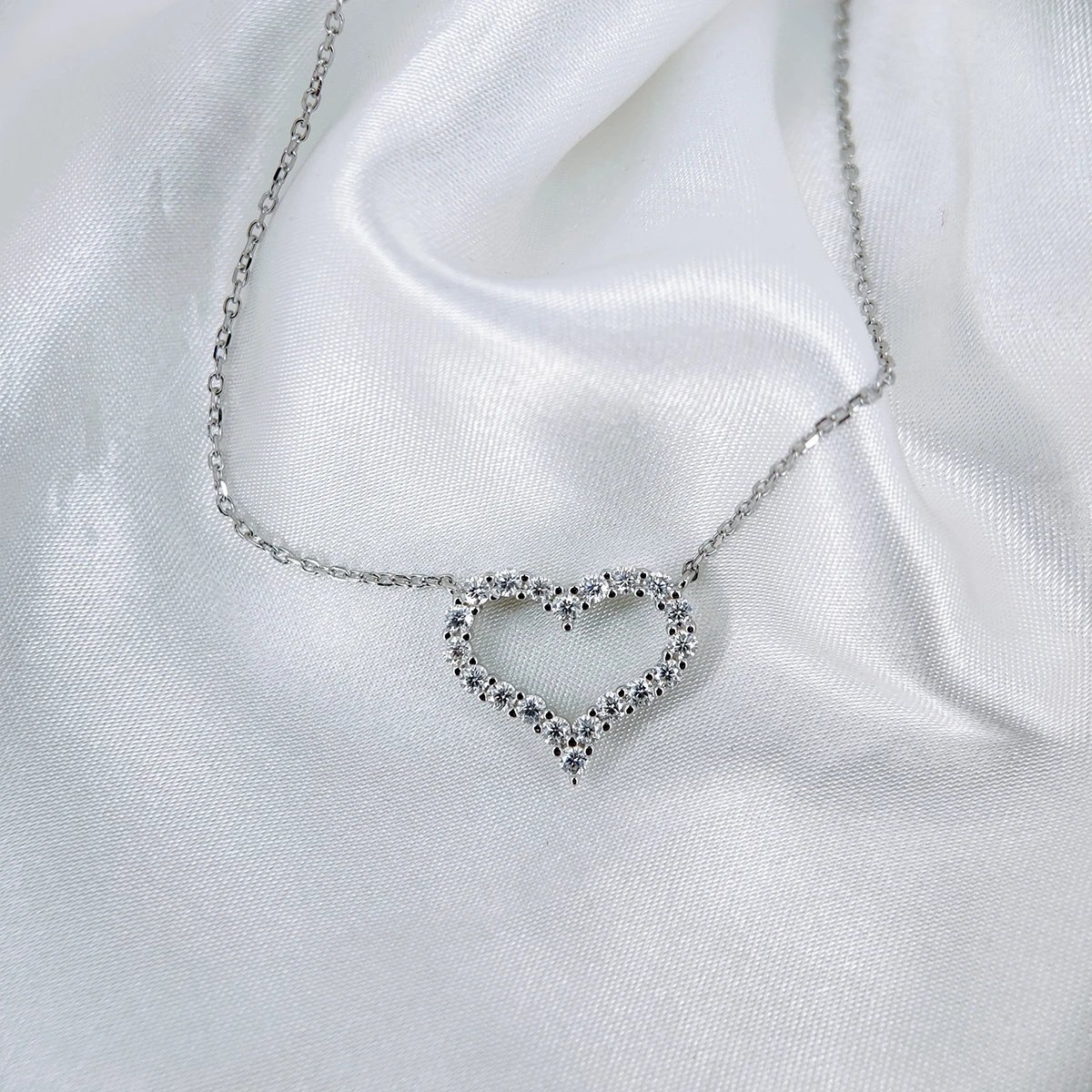 Heart, Moissanite diamond Necklace- XLP078