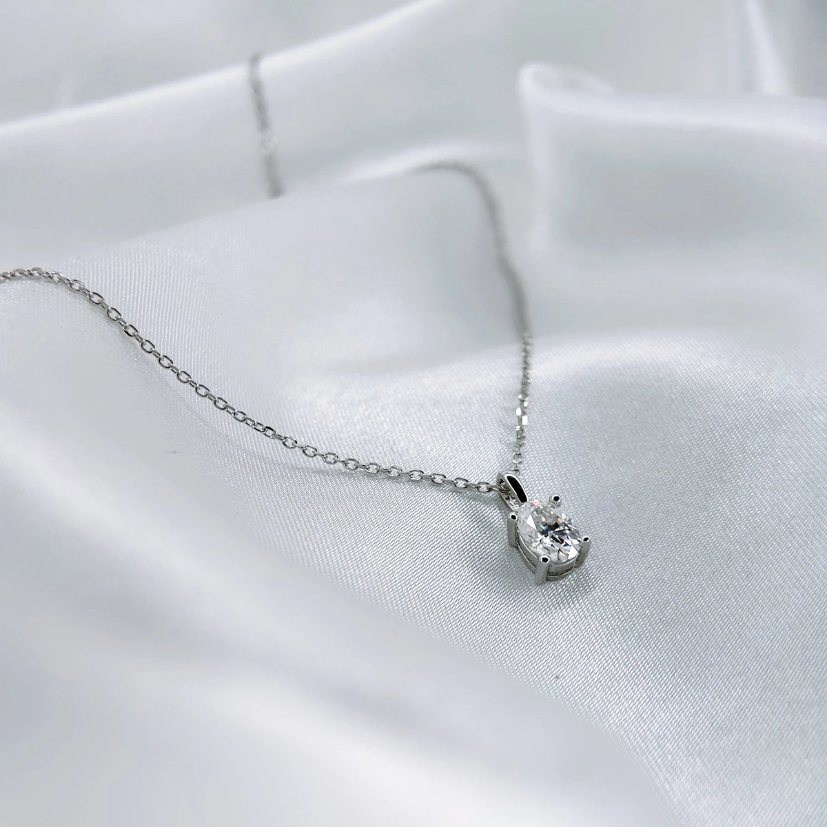 Oval Shape, Moissanite diamond Pendant- XLP002
