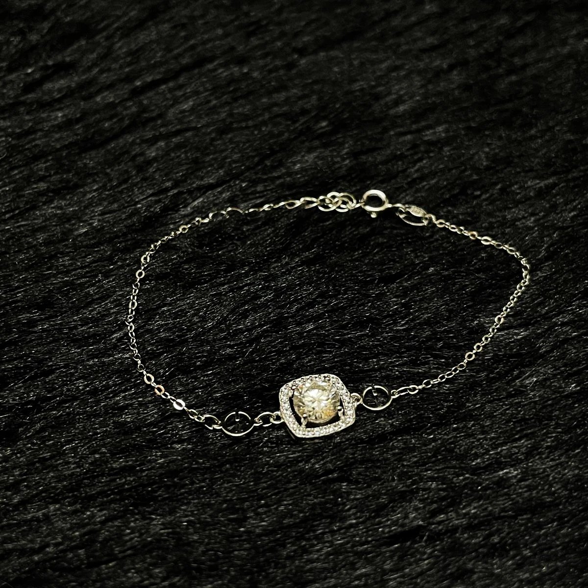 Luxury Square, Moissanite Diamond Bracele - RIVB003