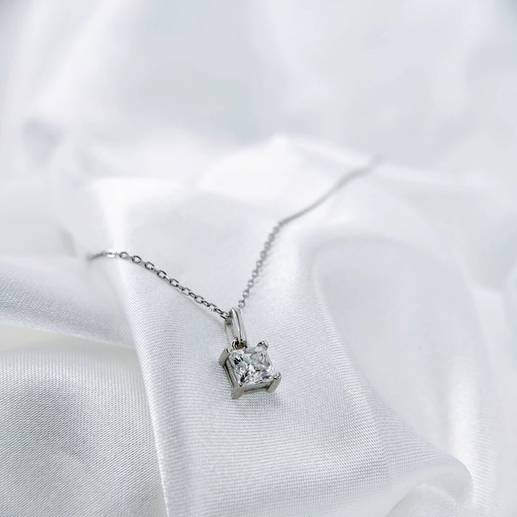 Princess Cut, Moissanite diamond Pendant