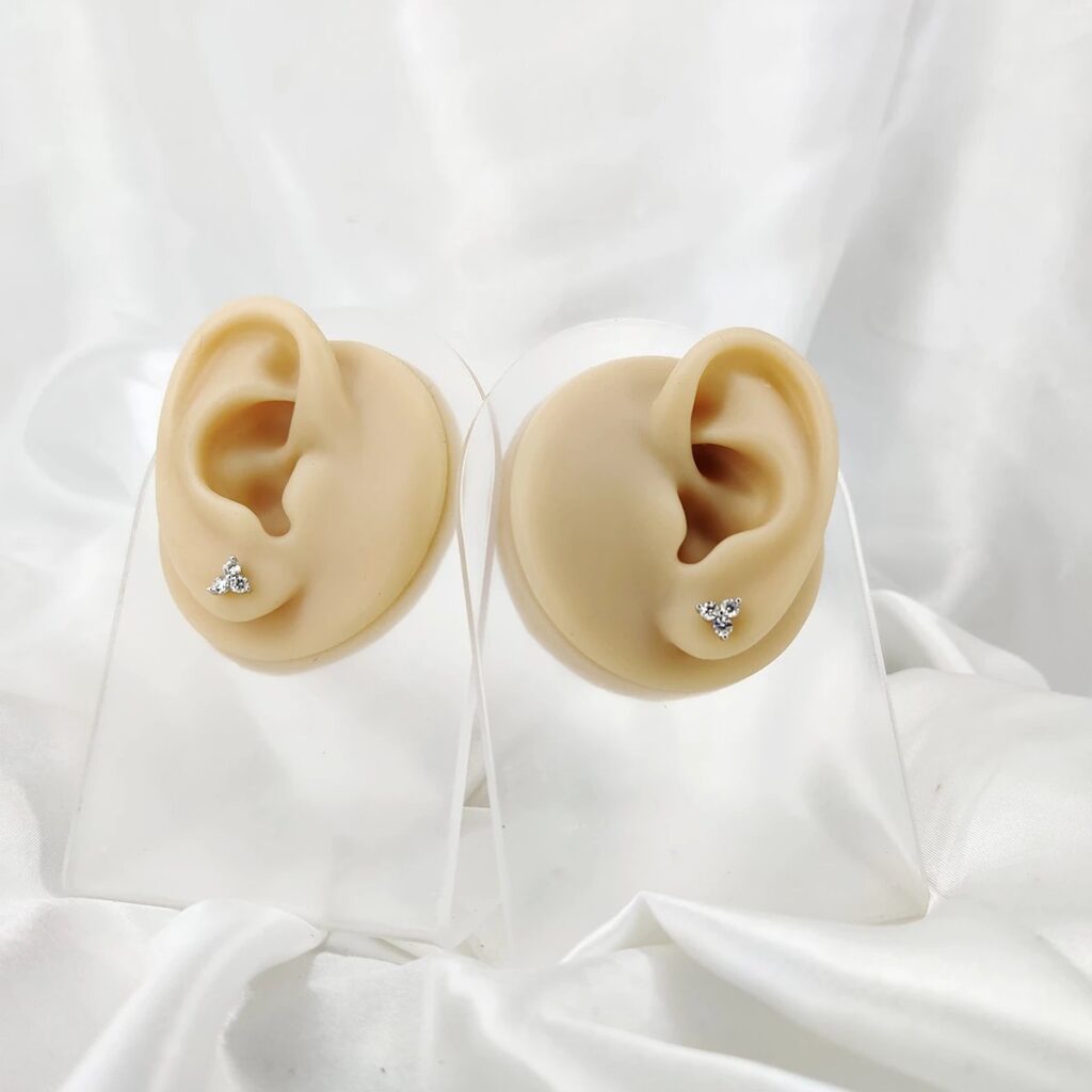 3 Stone, Moissanite simple earrings