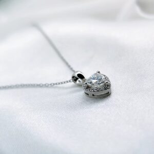 Luxury Heart, Moissanite diamond Pendant