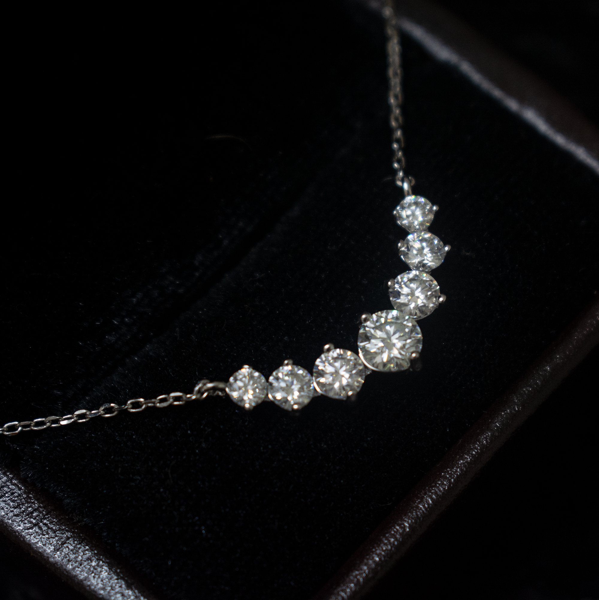 7 Stone, Moissanite diamond Necklace - XLP095