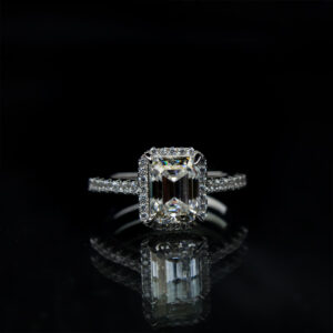2 CT Emerald Cut, Moissanite diamond Rings - MSJ017