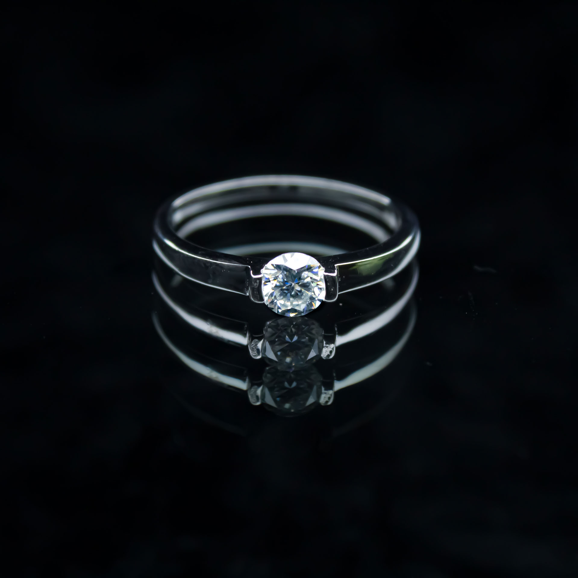 Clip Solitaire, Moissanite diamond Solitaire Rings - VIZR007