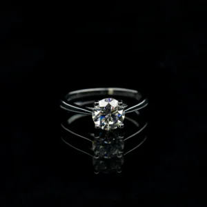 Four claws Solitaire, Moissanite diamond Rings - Image 1