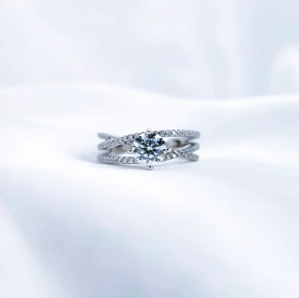The Matrix, Moissanite diamond Ring - VIZR036