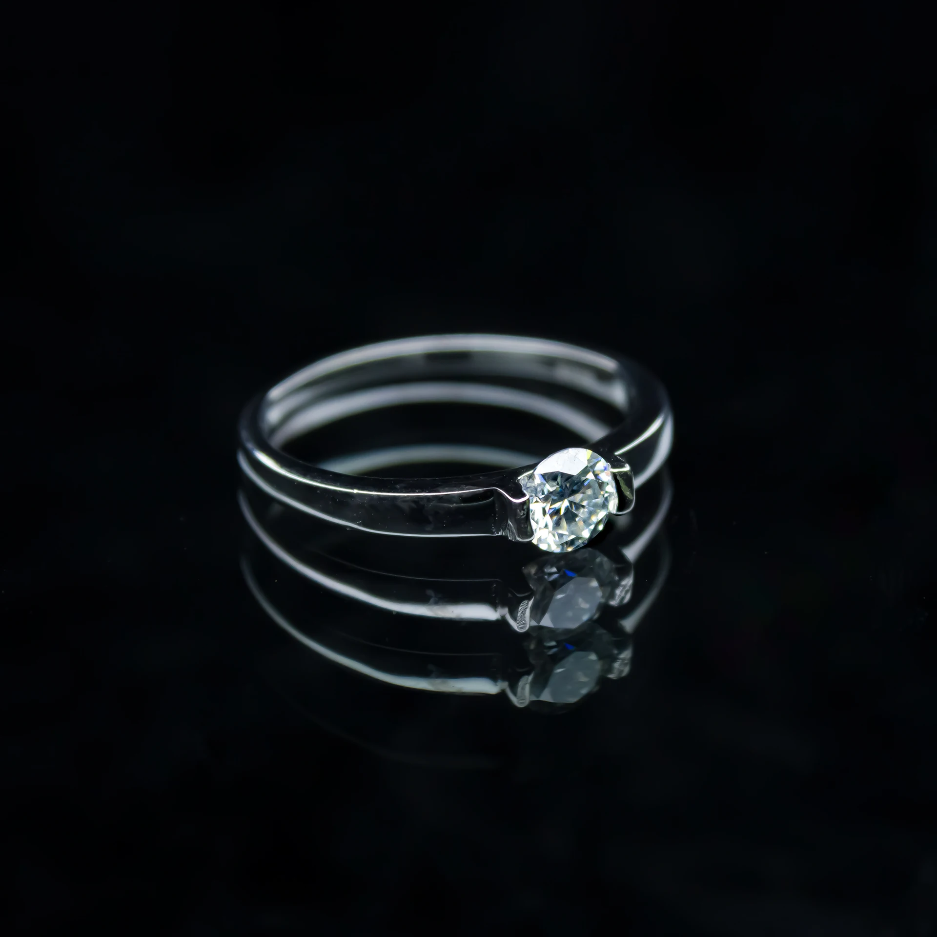 Clip Solitaire, Moissanite diamond Solitaire Rings - VIZR007