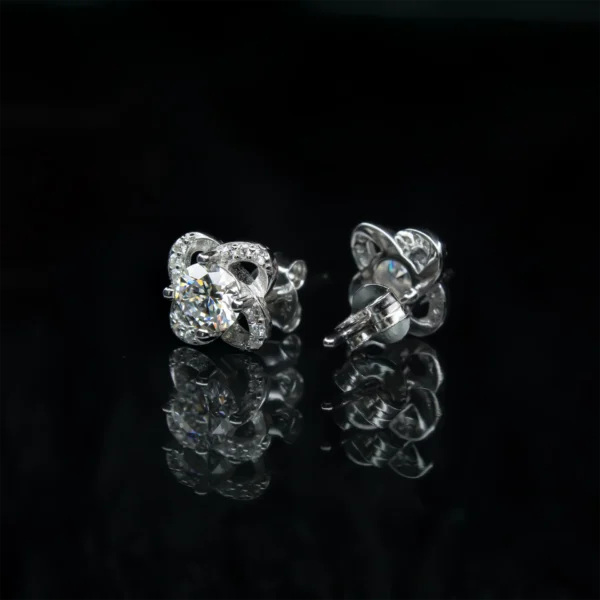 Four leaf Clover, Moissanite simple earrings - MSE006